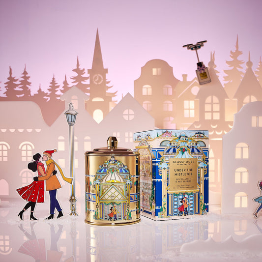 GLASSHOUSE 13.4 oz Limited Edition Candle in Under the Mistletoe