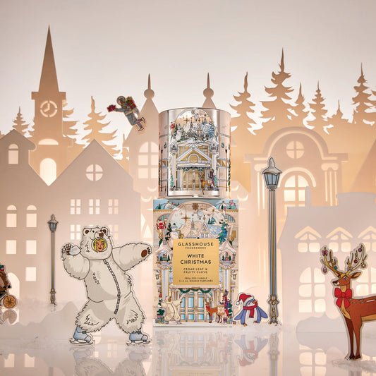 GLASSHOUSE 13.4 oz Limited Edition Candle in White Christmas