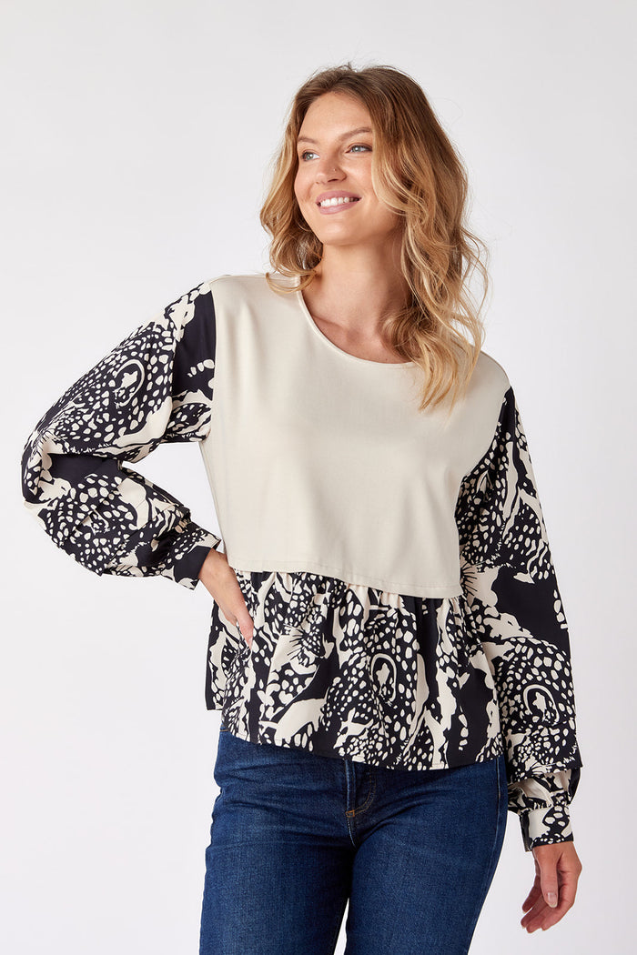 Crosby Asher Top in BW Leopard