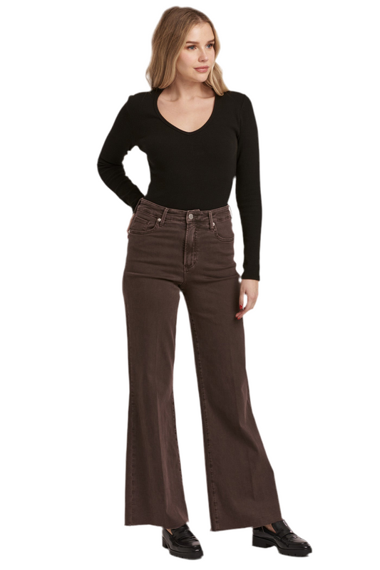Fiona Wide Leg jean in Mocha