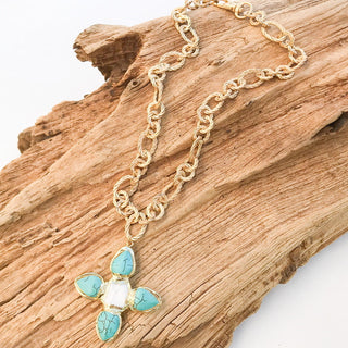Turq/Pearl Clover Cross on Twisted Rope Circle Necklace