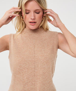 Esqualo sand-colored sleeveless knit singlet made from Merino wool, hanging on a hanger.