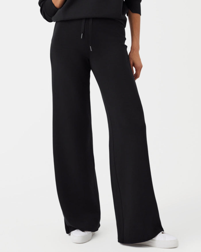 SPANX AirEssentials Wide Leg Pant in Black