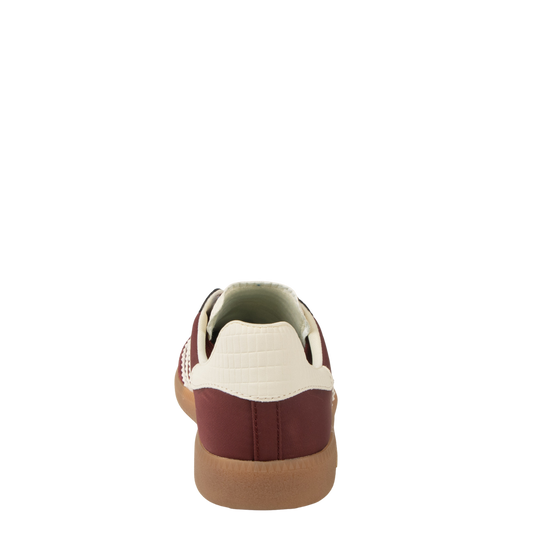 Back 70 GHOST Sneakers in Wine Milk