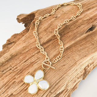 Pearl Clover Cross Necklace - The South Apparel